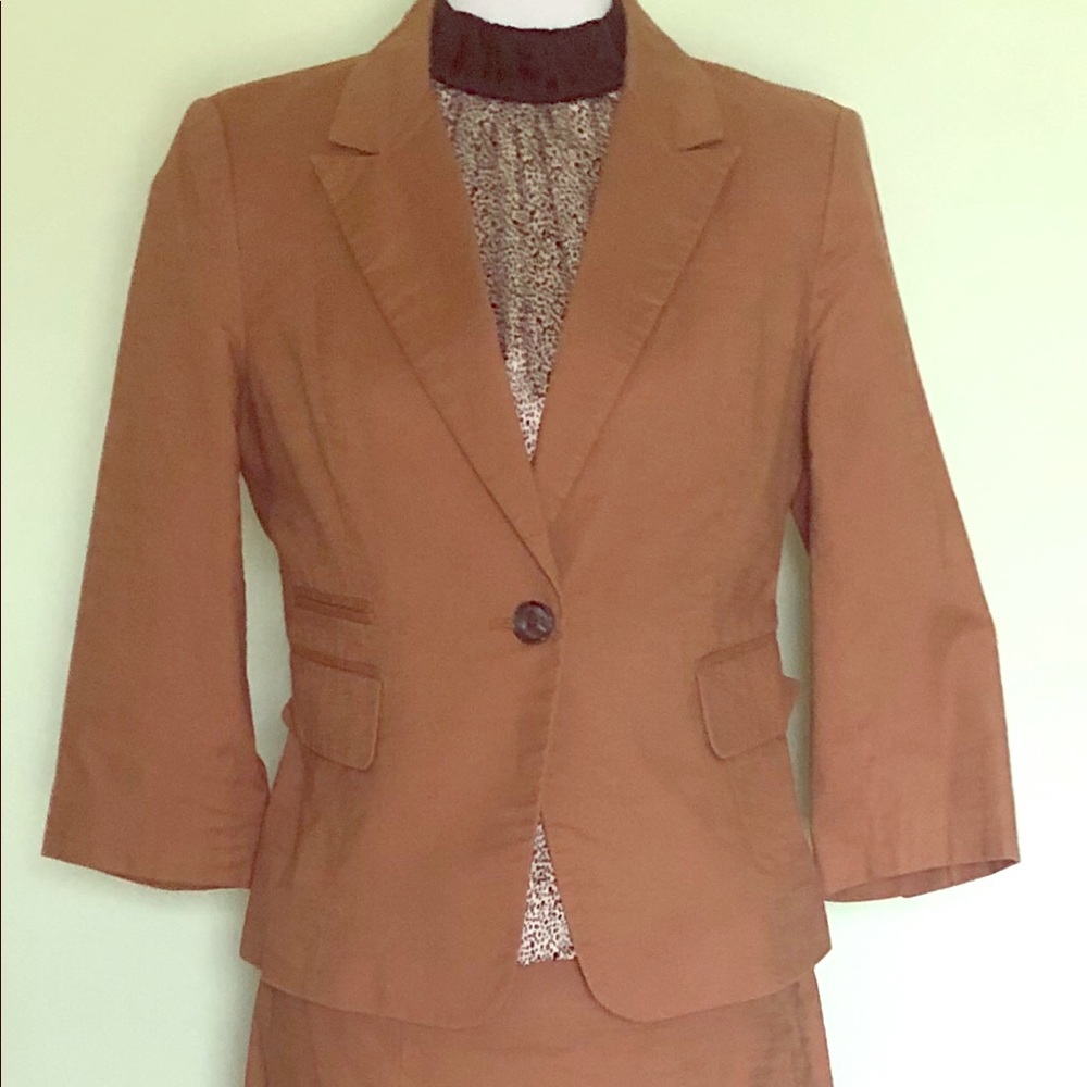 Women’s Limited Suit (Jacket and Skirt), Size M/10